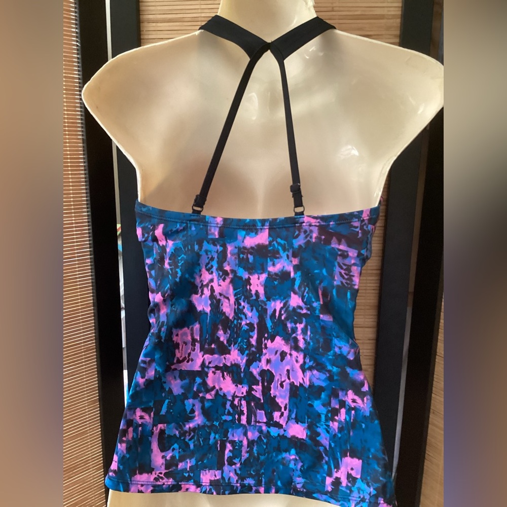 🌊 NIKE Swim top tankini Sz S athletic swimsuit halter top NWOT - Picture 2 of 5